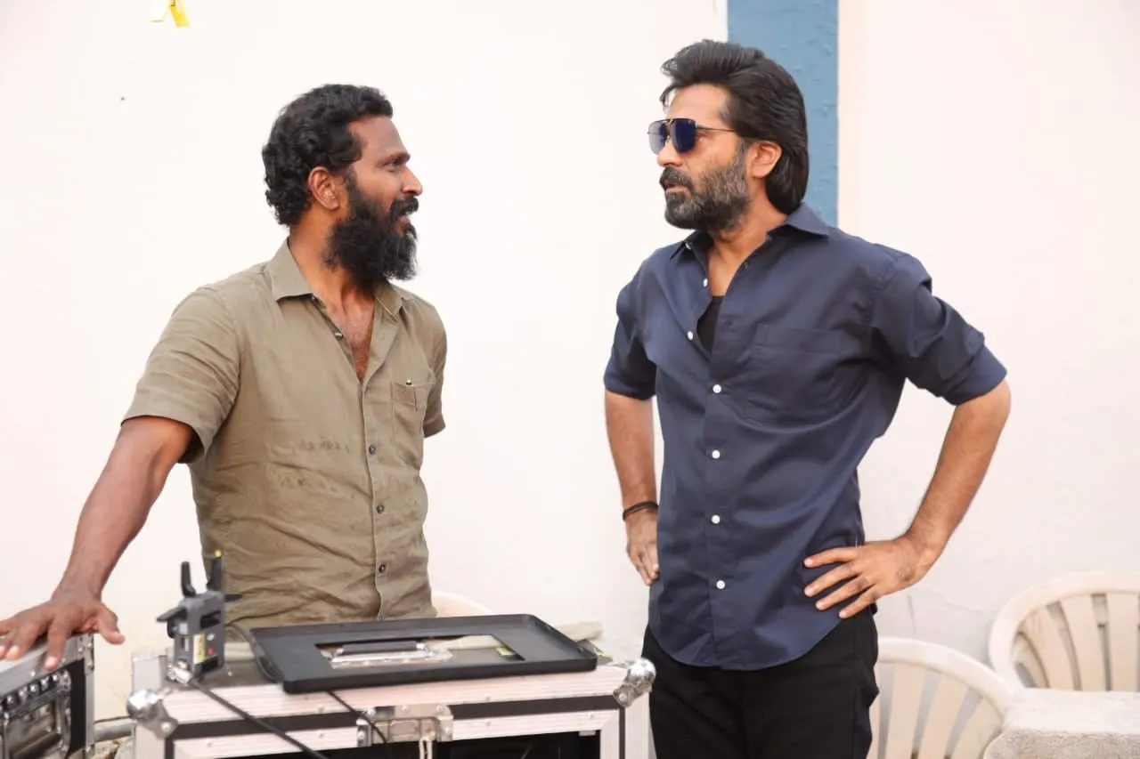 Vetrimaaran and Silambarasan TR on the set of Arasan